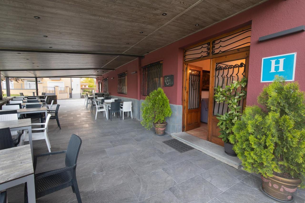 Hotel Cinca Escalona Exterior foto
